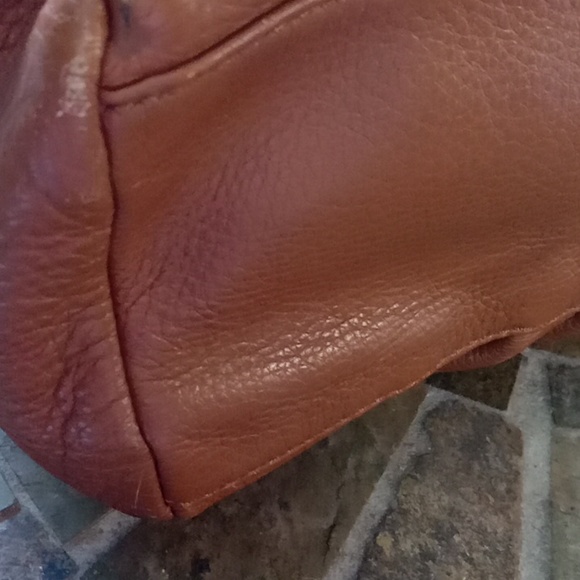 HUGE SALE IN MY CLOSET. MARC BY MARC JACOBS BAG - Picture 10 of 12